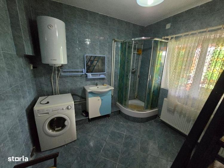 Casă cu 4 camere cu Teren 1210 Mp în Coșești