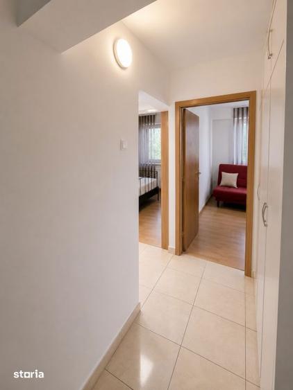 Apartament cu 3 camere decomandat în Vitan