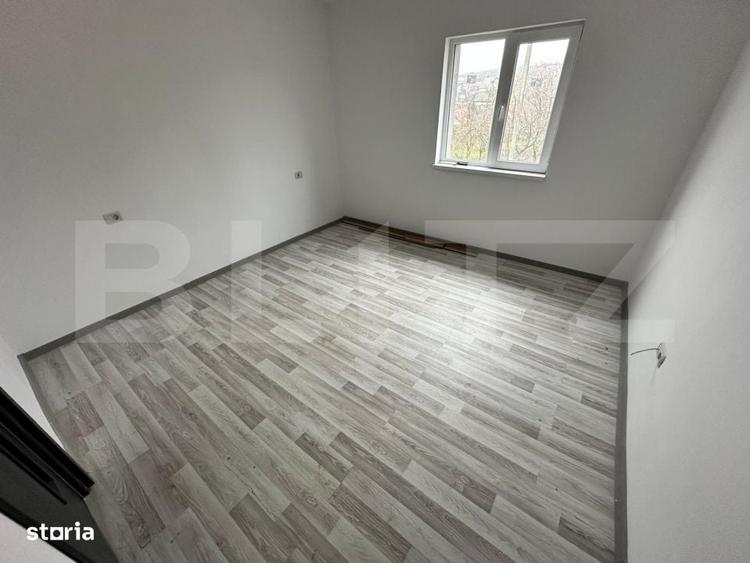 Casă cu 4 camere cu Teren 570 Mp în Tomești