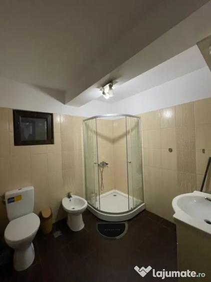 Apartament 3 camere, 105 mp, zona Bariera Valcii - 1