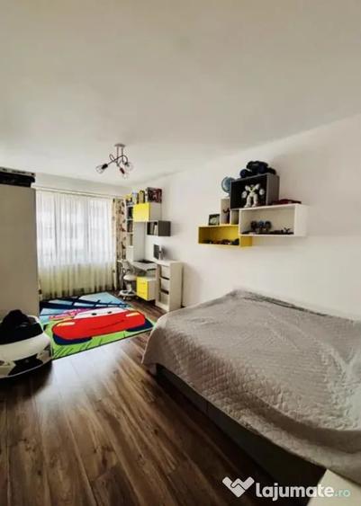 Apartament 4 camere, decomandat - zona Tractorul - Brasov (Brasov) - 1
