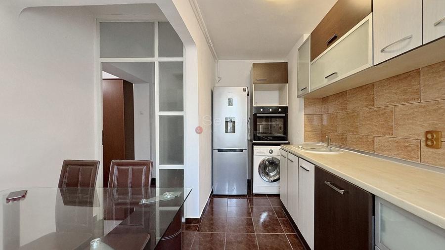 Apartament cu 2 camere decomandat, mobilat în Cetatea