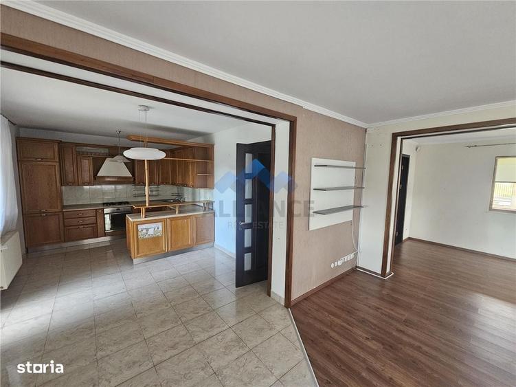 Casă cu 4 camere cu Teren 650 Mp în Popas Păcurari