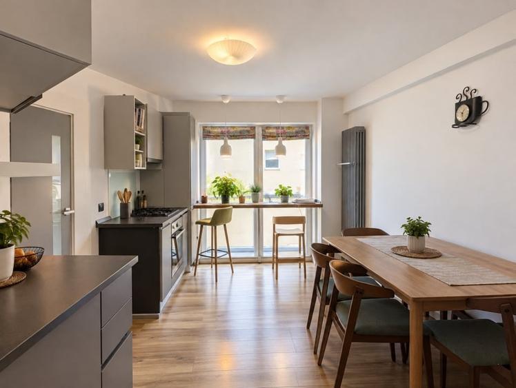 Apartament cu 3 camere decomandat, mobilat în Borhanci