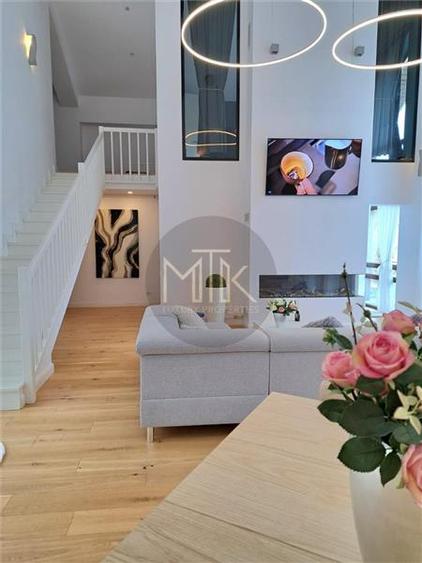 Penthouse cu 5 camere decomandat, mobilat în Furnica