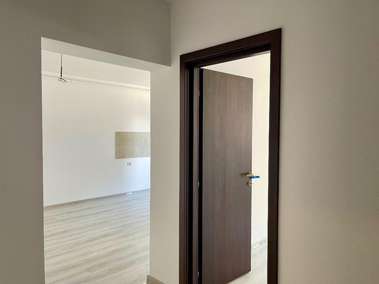Apartament cu 2 camere semidecomandat în Sânpetru
