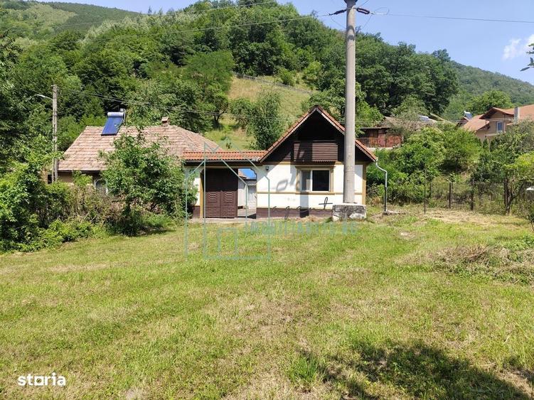 Casă cu 3 camere în Central