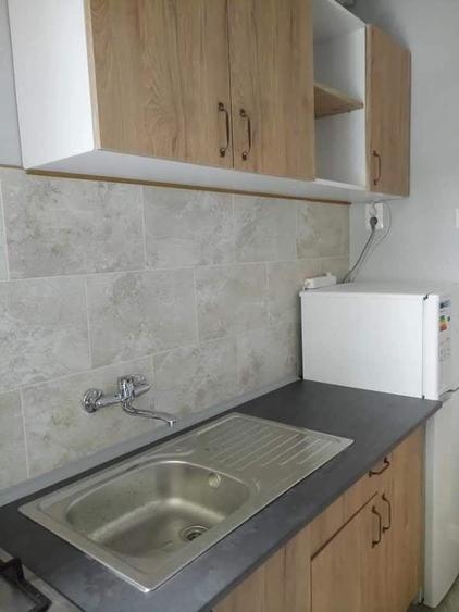 Apartament cu 2 camere semidecomandat în 7 Noiembrie