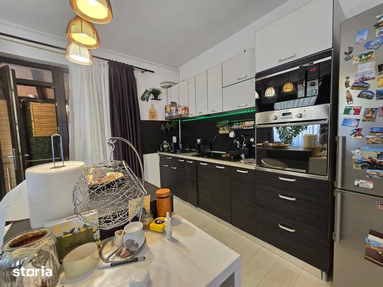 Casă cu 5 camere cu Teren 226 Mp în Fundeni
