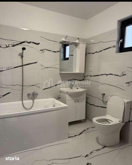 Casă cu 3 camere cu Teren 400 Mp în Central