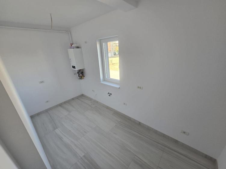 Apartament cu 2 camere decomandat în Giroc