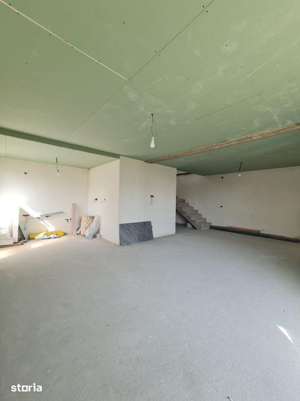 Casă cu 3 camere cu Teren 333 Mp în Vânători
