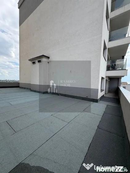 Apartament cu 3 camere decomandat în Mihai Bravu