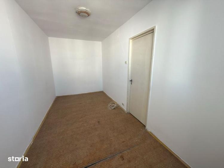 Apartament cu 2 camere semidecomandat în Malu Roșu