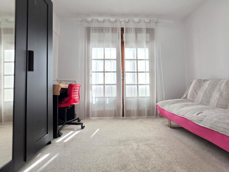 Apartament cu 3 camere în Cotroceni
