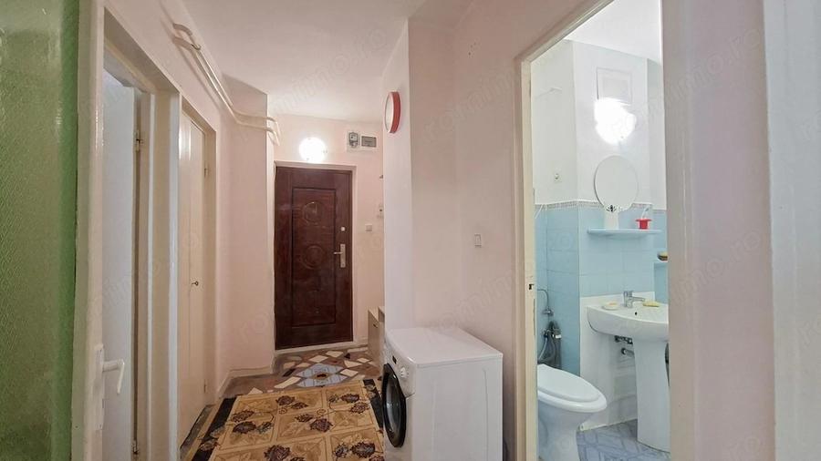 Garsonieră decomandată, mobilată în Faleză