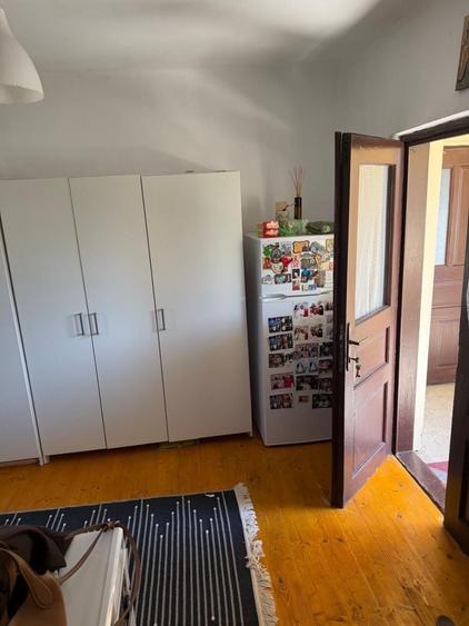 Casă cu 3 camere în Săhăteni