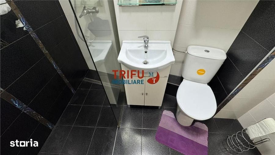 Garsonieră decomandată în Central