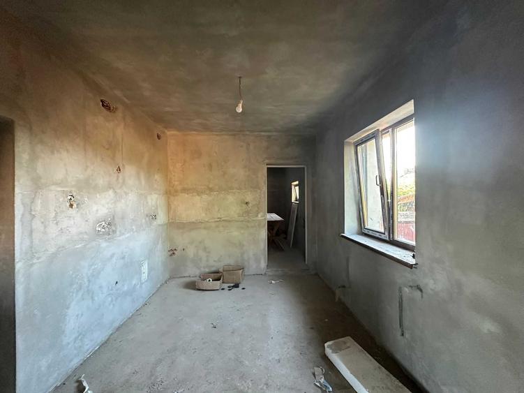 Casă cu 2 camere în Borș