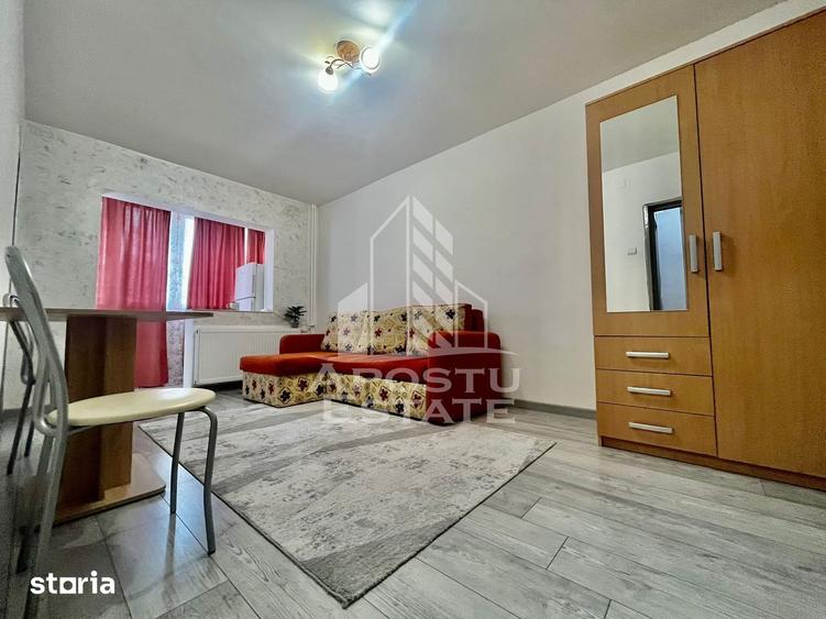 Garsonieră în Micălaca