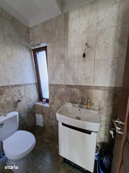 Casă cu 5 camere cu Teren 372 Mp în Daia
