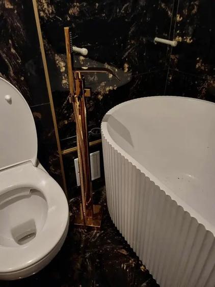 Casă cu 4 camere în Schela