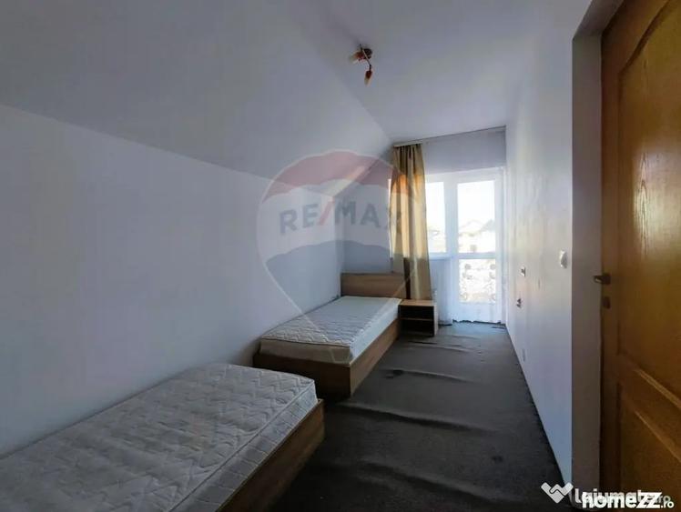 Casa / Vila cu 5 camere de vanzare - 3
