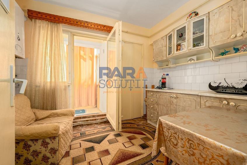 Apartament cu 2 camere decomandat, mobilat în Central