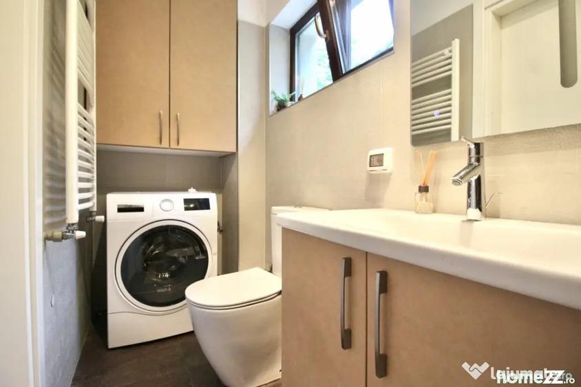 Apartament cu 4 camere semidecomandat în Grădina Icoanei