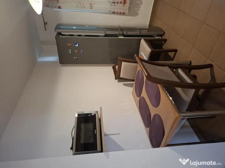 Apartament cu 3 camere decomandat în Berceni