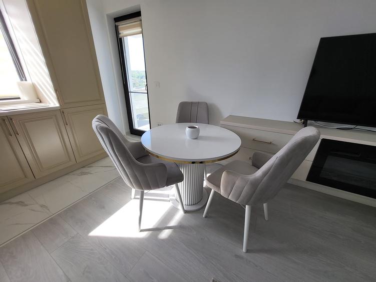 Apartament cu 2 camere semidecomandat în Vișani