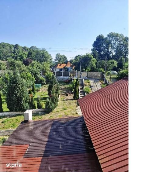 Casă cu 5 camere cu Teren 1414 Mp în Provița de Jos