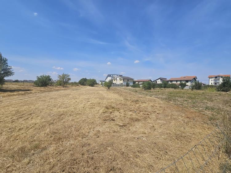 Teren Construcții intravilan de 1704 mp, în Braytim