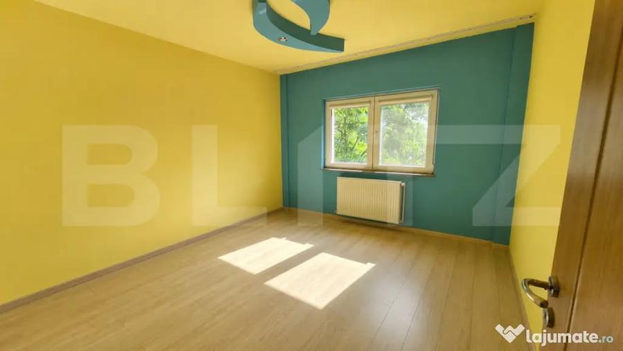 Apartament cu 3 camere decomandat în Carpați 2