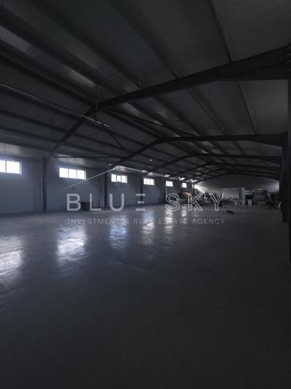 Spațiu industrial, de 700 mp, în Palas
