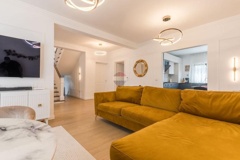 Casă individuală cu 5 camere cu Teren 775 Mp în Valea Lupului