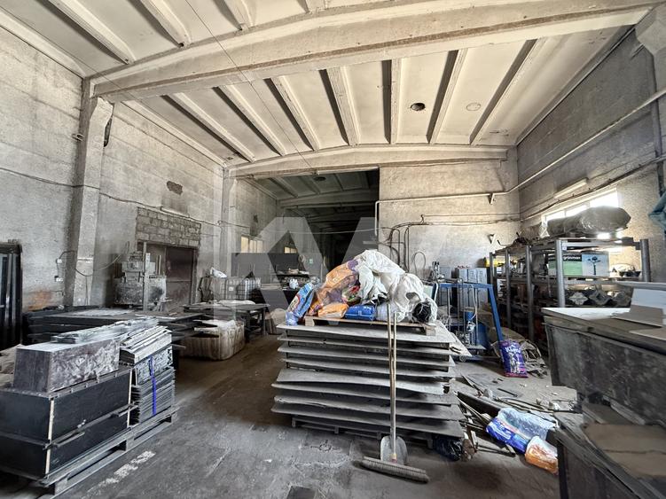 Spațiu industrial, de 700 mp, în Uzina 2