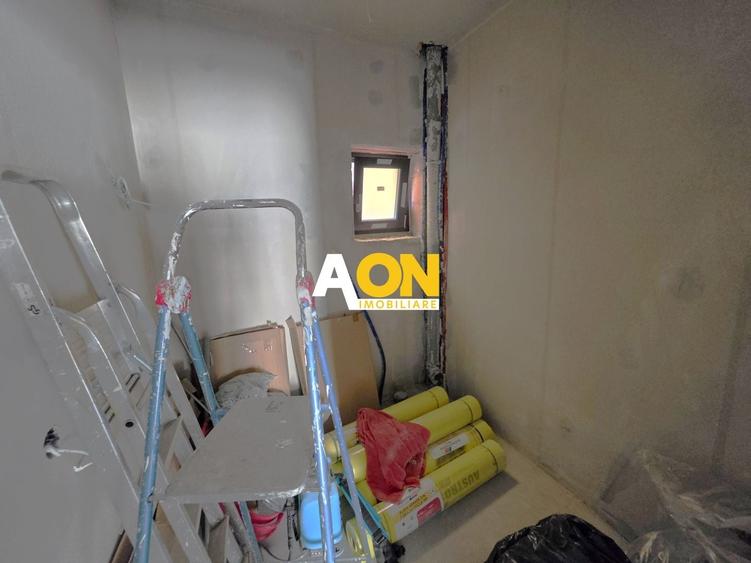 Duplex cu 4 camere cu Canalizare în Cetate