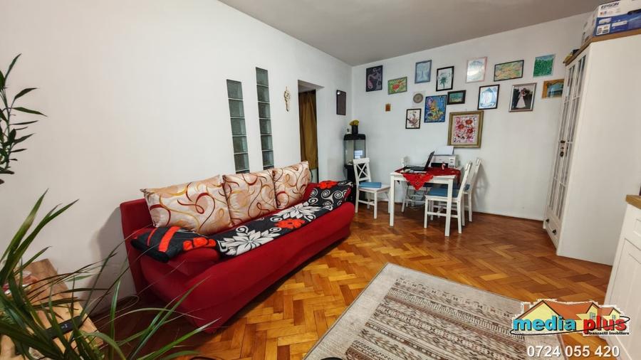 Apartament cu 2 camere semidecomandat în Micro 16