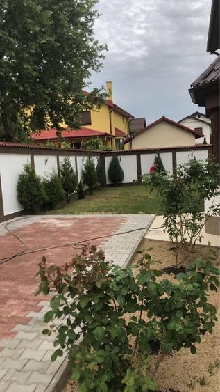 Casă cu 4 camere cu Teren 610 Mp în Preajba