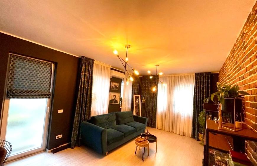 Apartament cu 2 camere decomandat, mobilat în Central