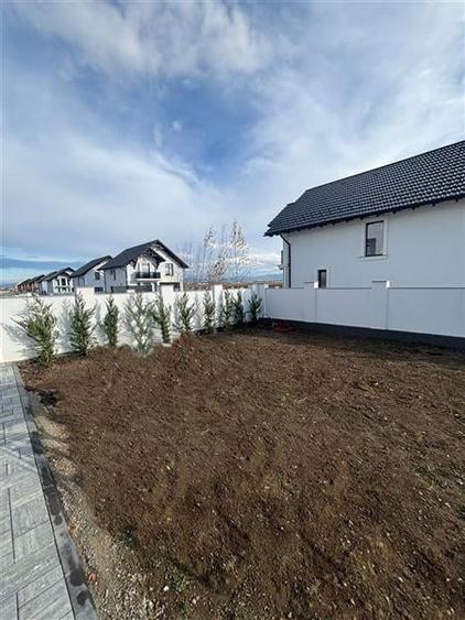 Duplex cu 4 camere cu Canalizare în Hărman