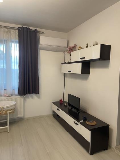 Apartament cu 2 camere decomandat în Militari