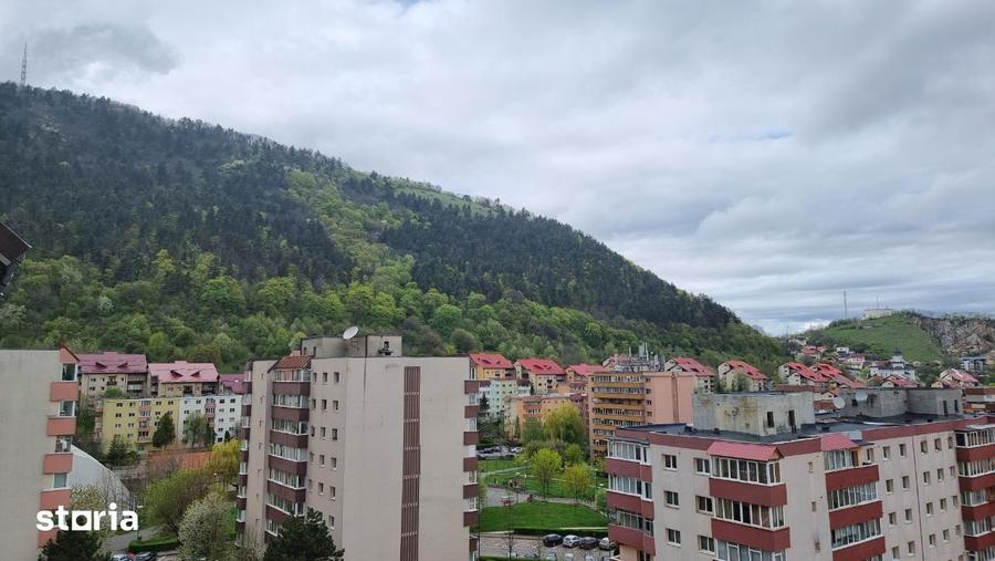 Apartament cu 3 camere decomandat, mobilat în Valea Cetății