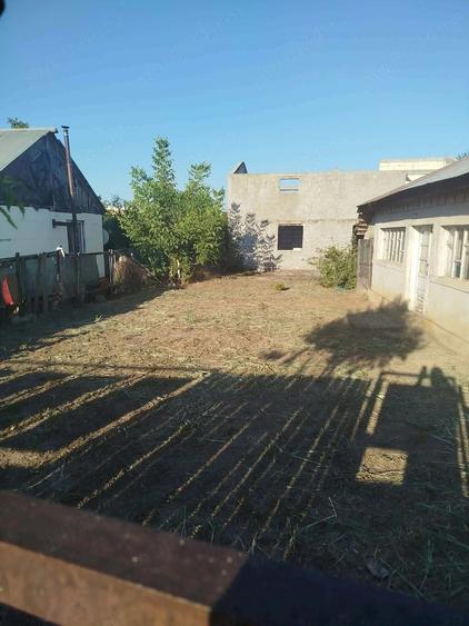 Teren de 2000 mp, în Central