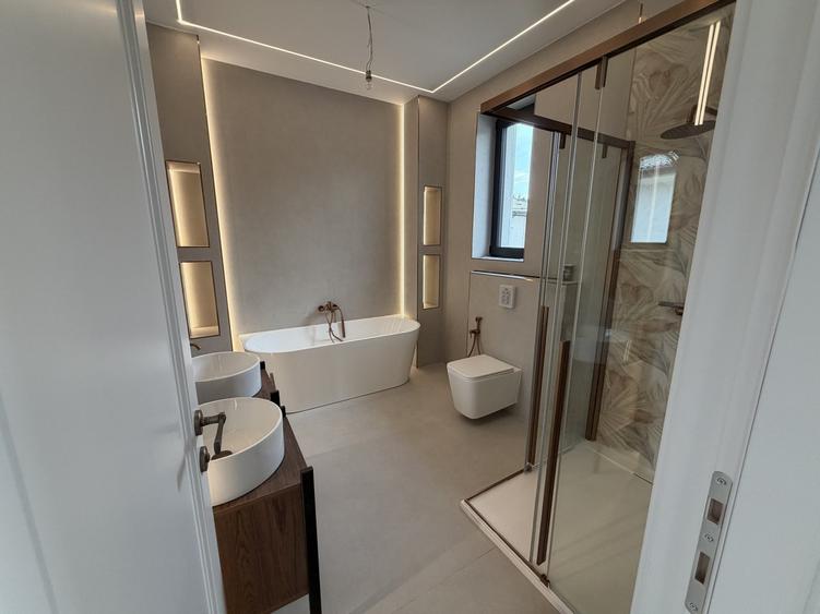 Casă individuală cu 5 camere cu Piscina în Corbeanca