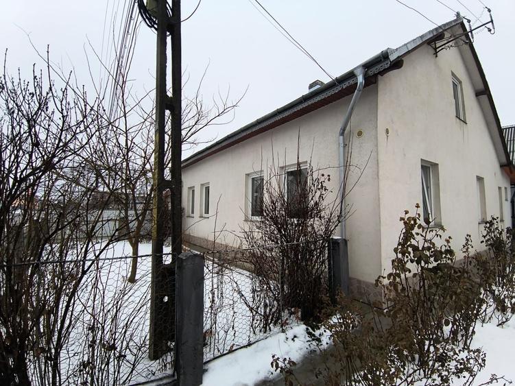 Casă individuală cu 4 camere cu Canalizare în Satu Mare