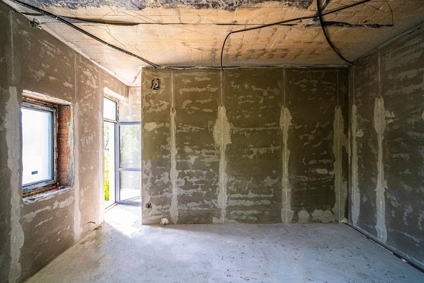 Apartament cu 3 camere semidecomandat în Militari