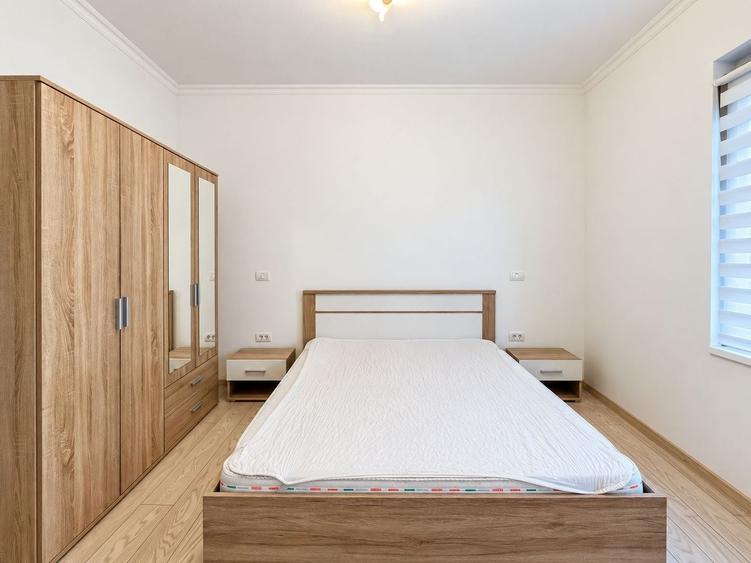 Apartament cu 3 camere semidecomandat, mobilat în Giroc