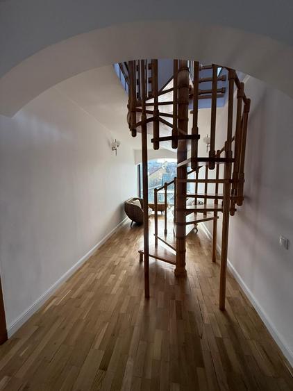 Duplex cu 6 camere cu Teren 200 Mp în Andrei Mureșanu
